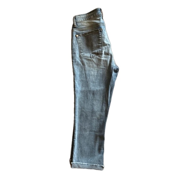 Judy Blue Skinny Capri Fit Sz 3/26 - Picture 2 of 3